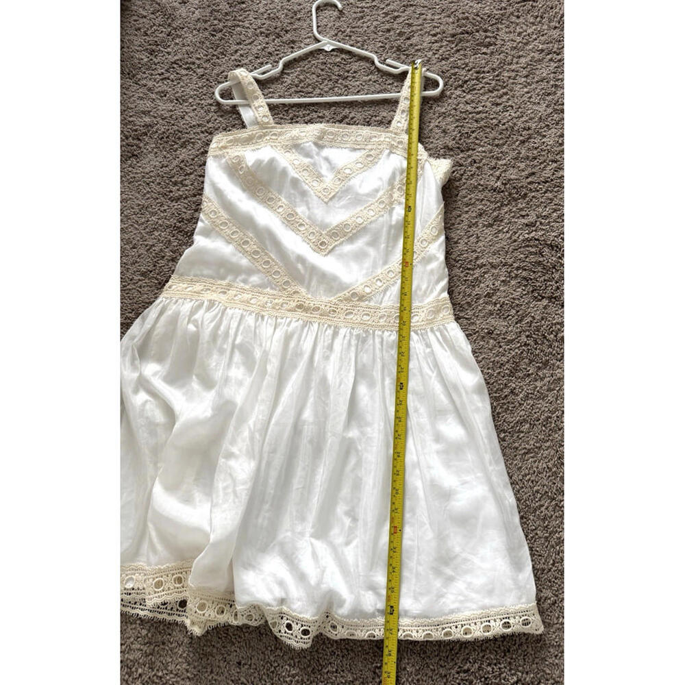 Ann Taylor White Fit‎ & Flare Lace Dress | Eyelet Trim | Size 8 | Summer Bridal - Picture 6 of 10
